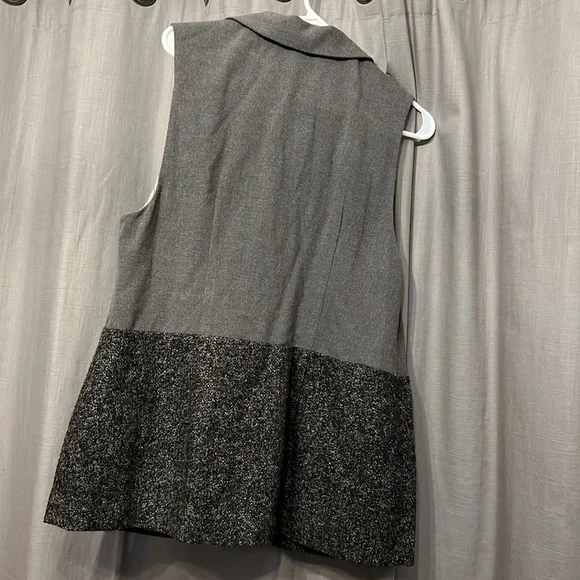 Collared vest - Picture 3 of 3